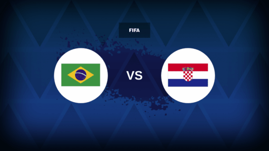 لاعبي منتخبي البرازيل وكرواتيا يتصافحون قبل مباراة ودية دولية.